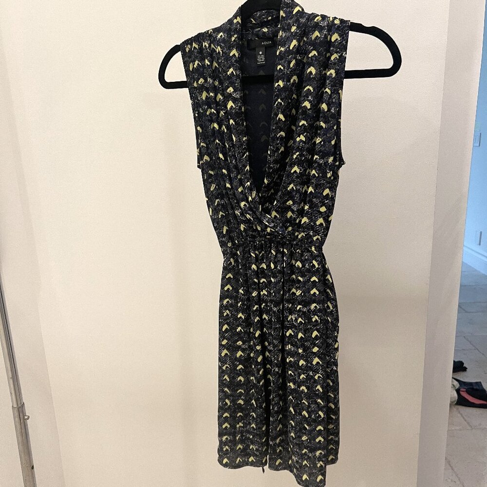 Aqua size S printed elastic waist dress EUC